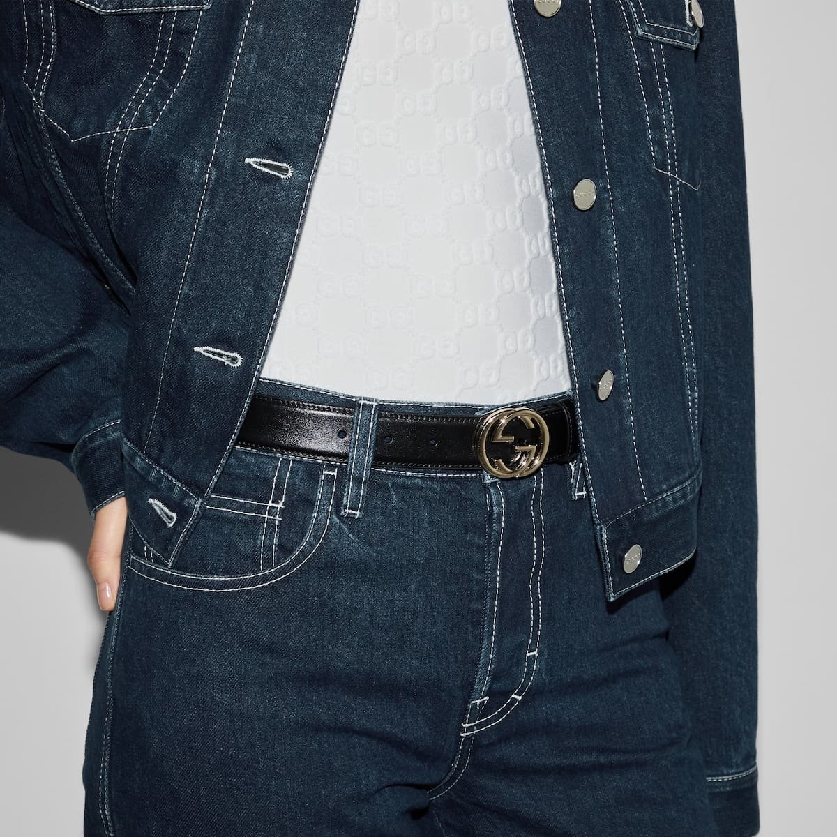 10003-51.jpg GUCCI Belt with Interlocking G buckle - Image 1