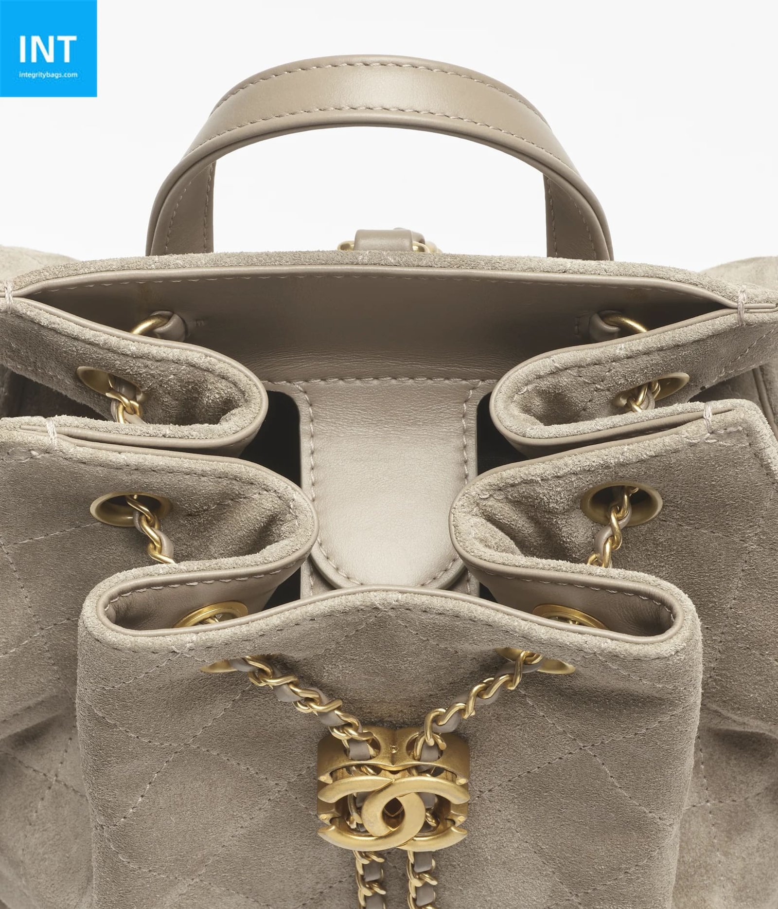 1db30799ec14a9114080b99794aca09f.jpg CHANEL 25 Medium Backpack - Image 1