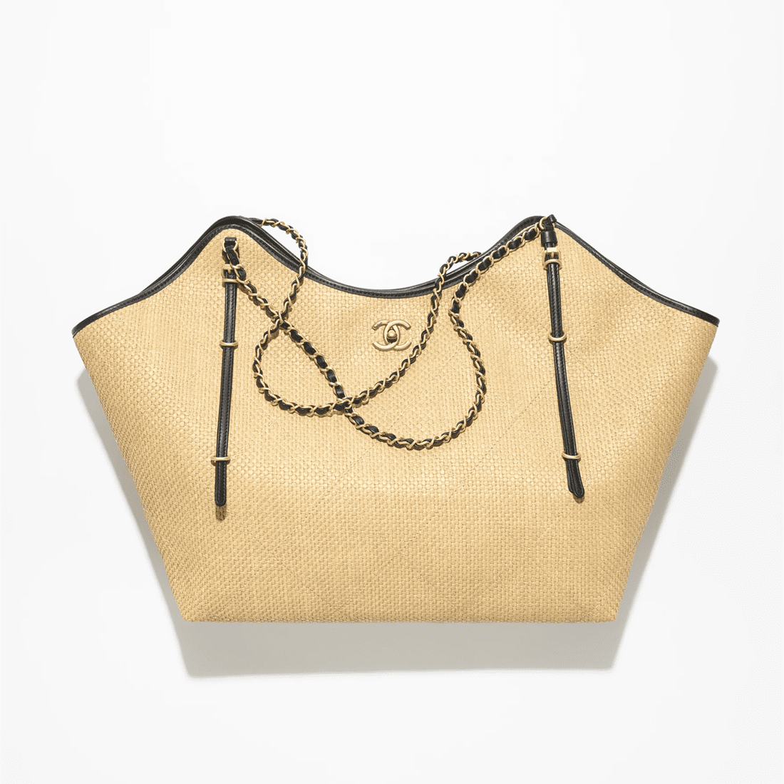 2fdbf012164bdf0cb91f5e4087525e7d.png CHANEL Maxi Shopping Bag - Image 1