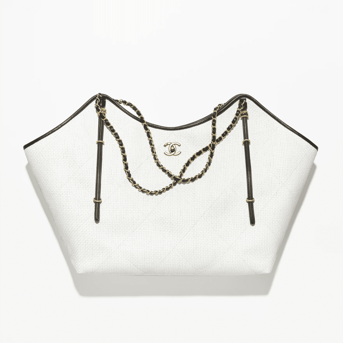 356db25167f8e0a93ad358537ee262de.png CHANEL Maxi Shopping Bag - Image 1