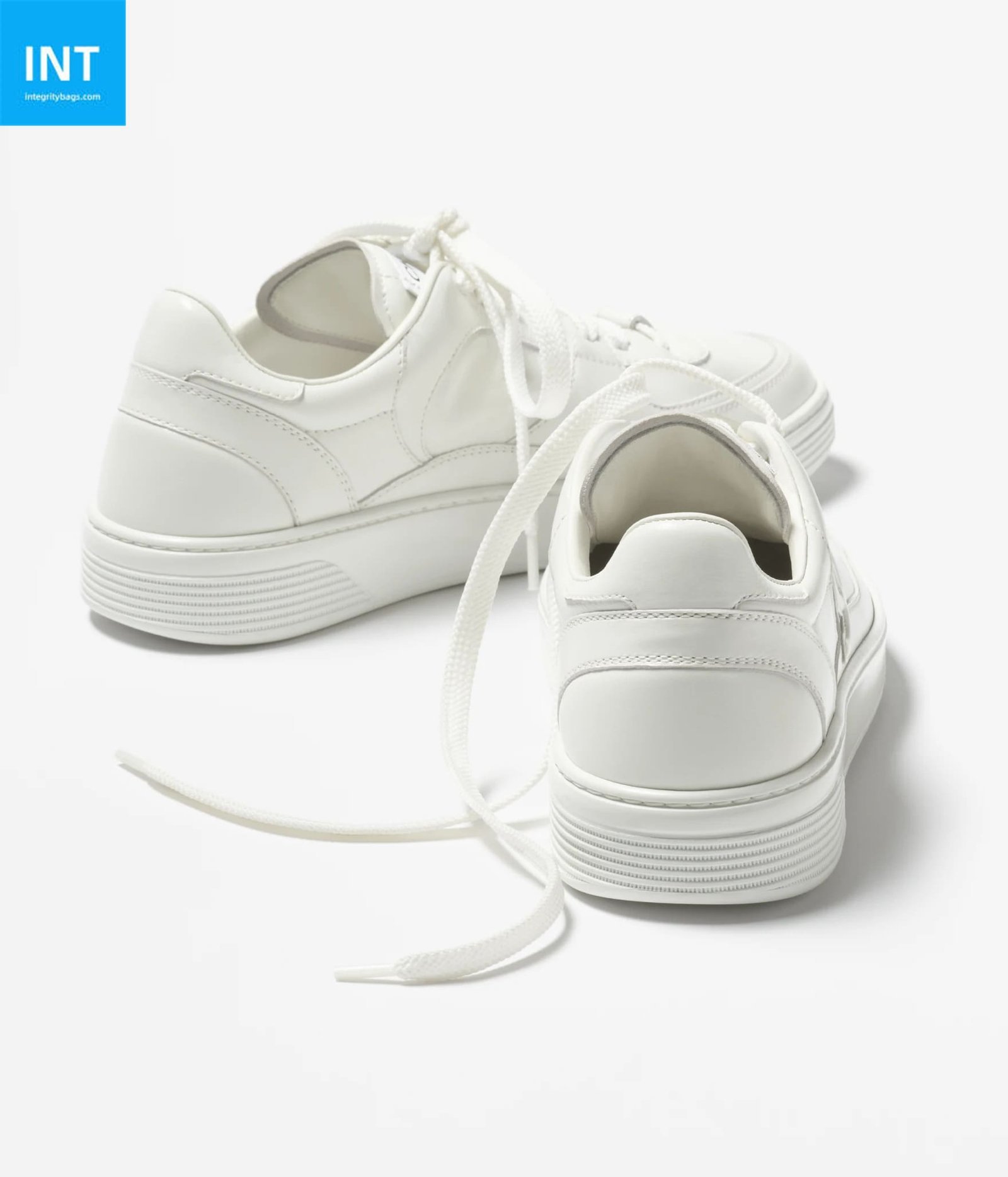 62326cbe4abd24452d734fa8cbf969dd.jpg Chanel Sneakers - Image 1