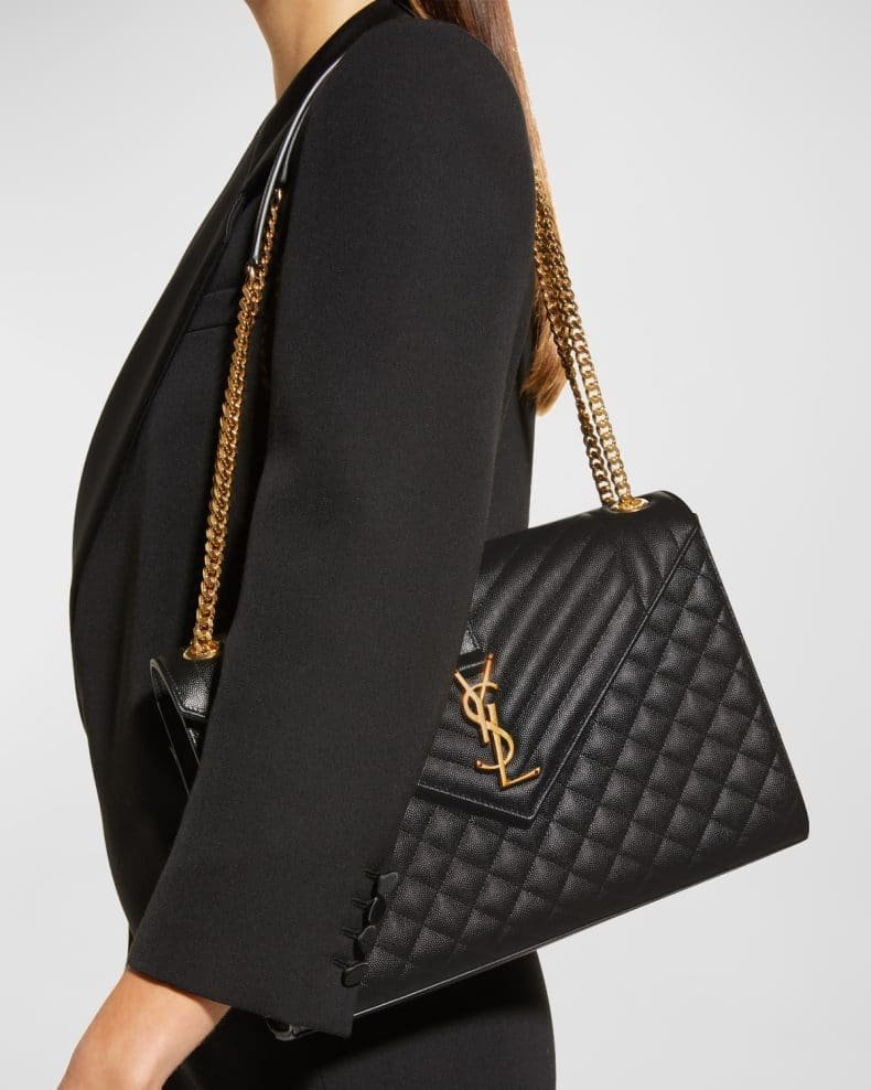 7B0FH3fj-Y8409D8RYWPGRZKI6812.jpg Saint Laurent Envelope Triquilt Large YSL Shoulder Bag in Grained Leather - Image 1