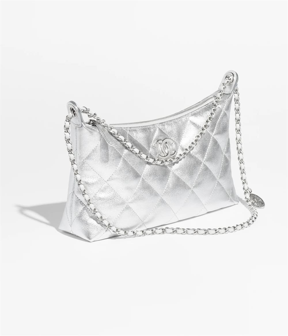905e1b25e59823d43fe2814edb31a83d.jpg Chanel Hobo Handbag - Image 1