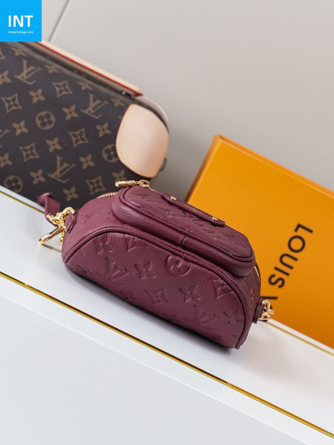 IMG_2300.jpg Louis Vuitton M25905 Mini Bumbag - Image 1