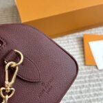 Louis Vuitton M25929 Speedy 20 with shoulder strap