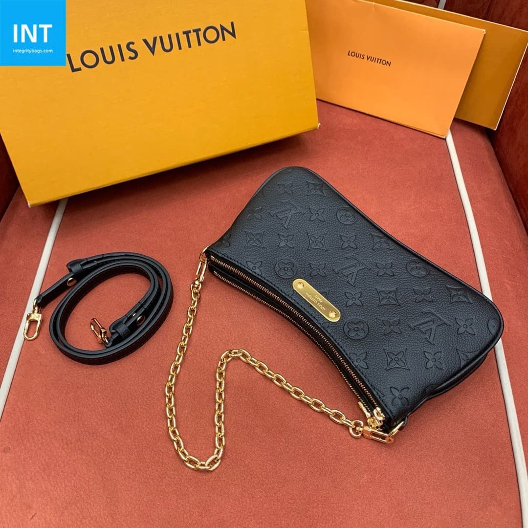 IMG_4282.jpg Louis Vuitton M83301 Pochette Liv - Image 1