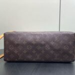 Louis Vuitton M13928 Shopper Tote MM