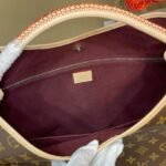 Louis Vuitton M25877 Again