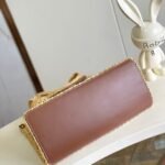 Louis Vuitton M24723 OnTheGo MM