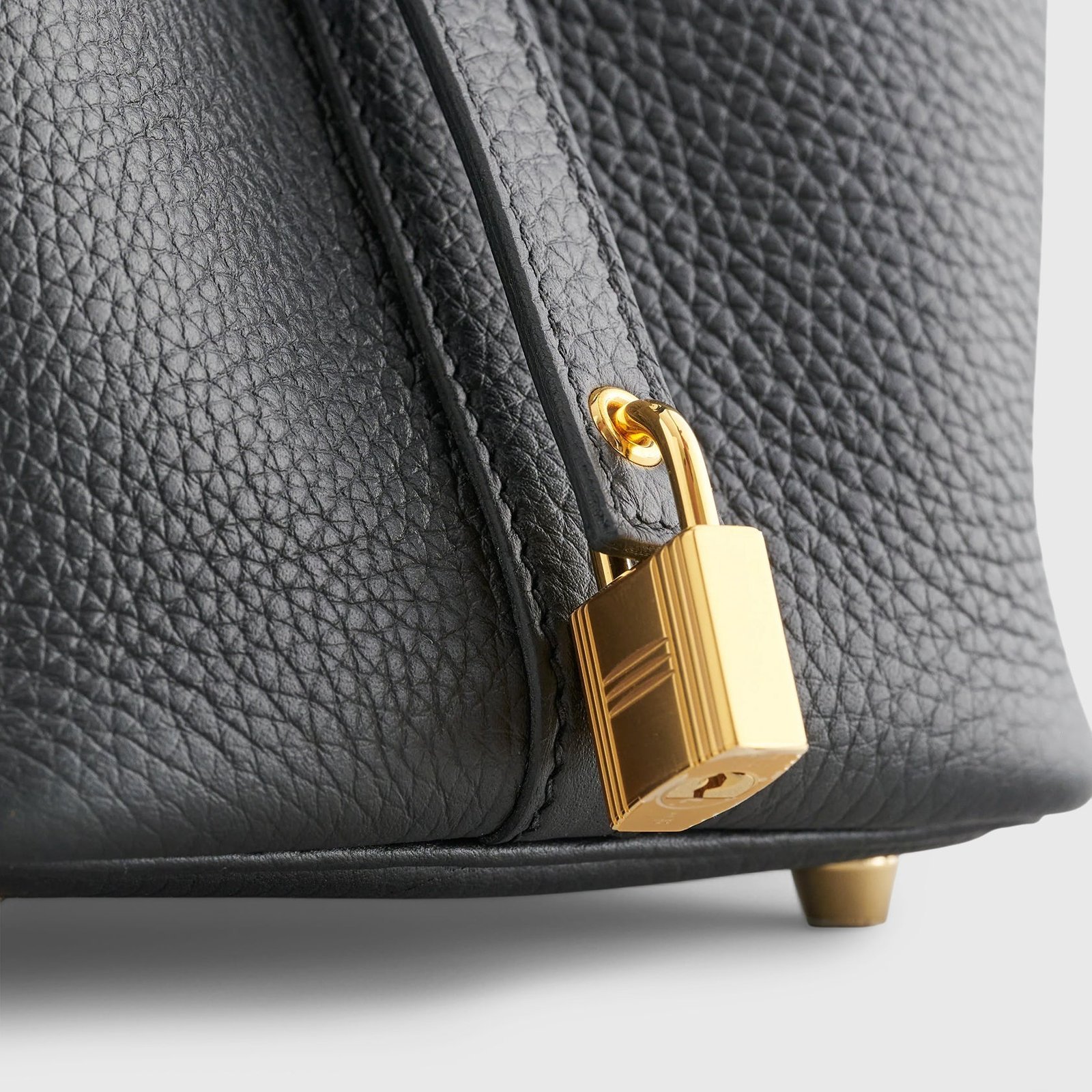 Q2j7p546-HermesPicotin18ClemenceBlackGoldHardware82b.jpg Hermès Picotin 18 Clemence Black Gold Hardware - Image 1
