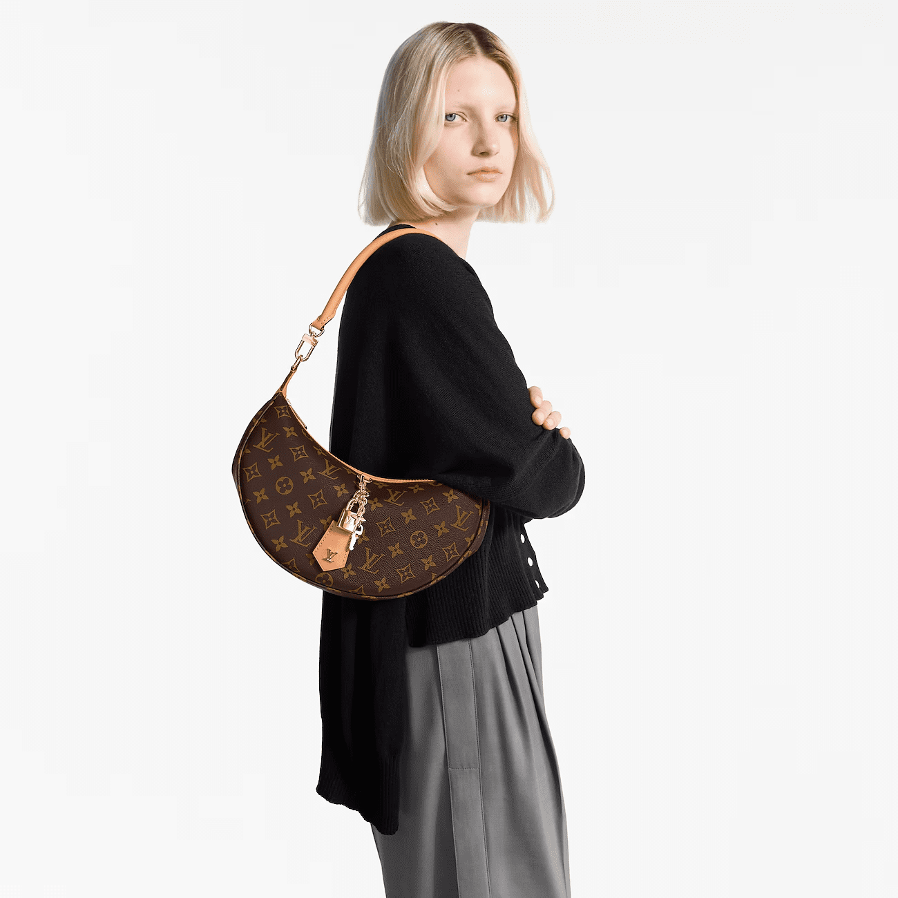 e7a754e74b304c598a32651ec23d6b53.png Louis Vuitton M12939 Looping - Image 1