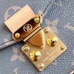Louis Vuitton M12429 Pochette Métis East West