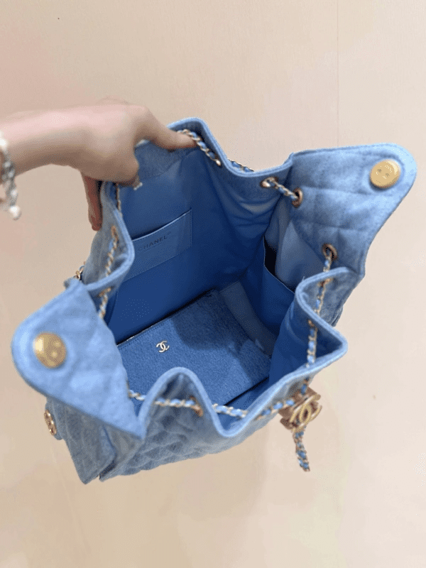 wsxc17444677196457-aede.jpg.png CHANEL 25 MEDIUM HANDBAG - Image 1